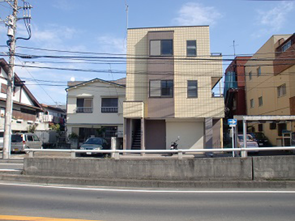 錦町(左)Ｋ貸家(右)滝沢園ビル